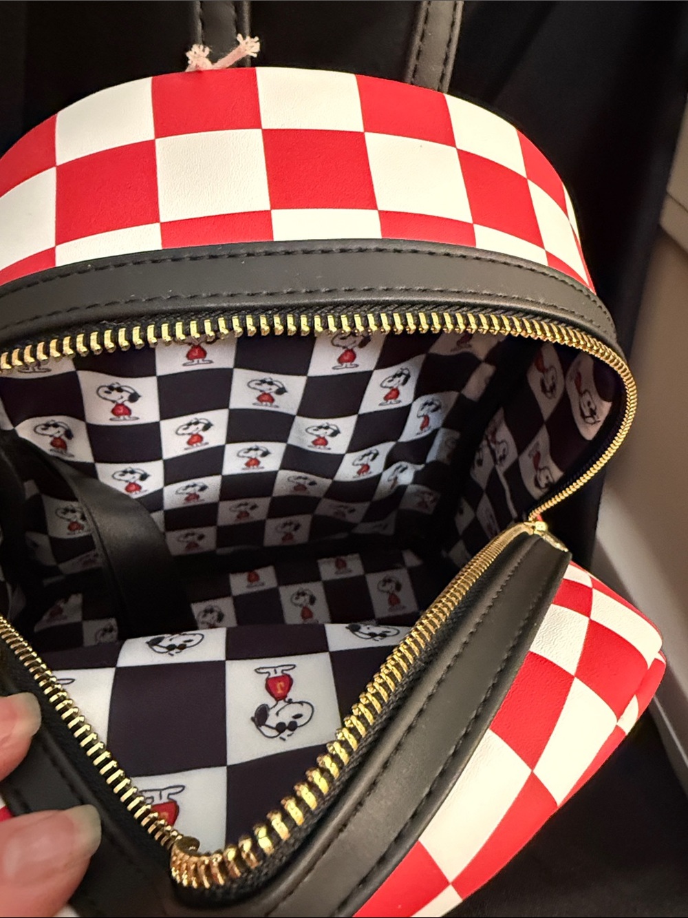 Loungefly NWT Red & White Checker Joe Cool Backpack - Picture 9 of 9